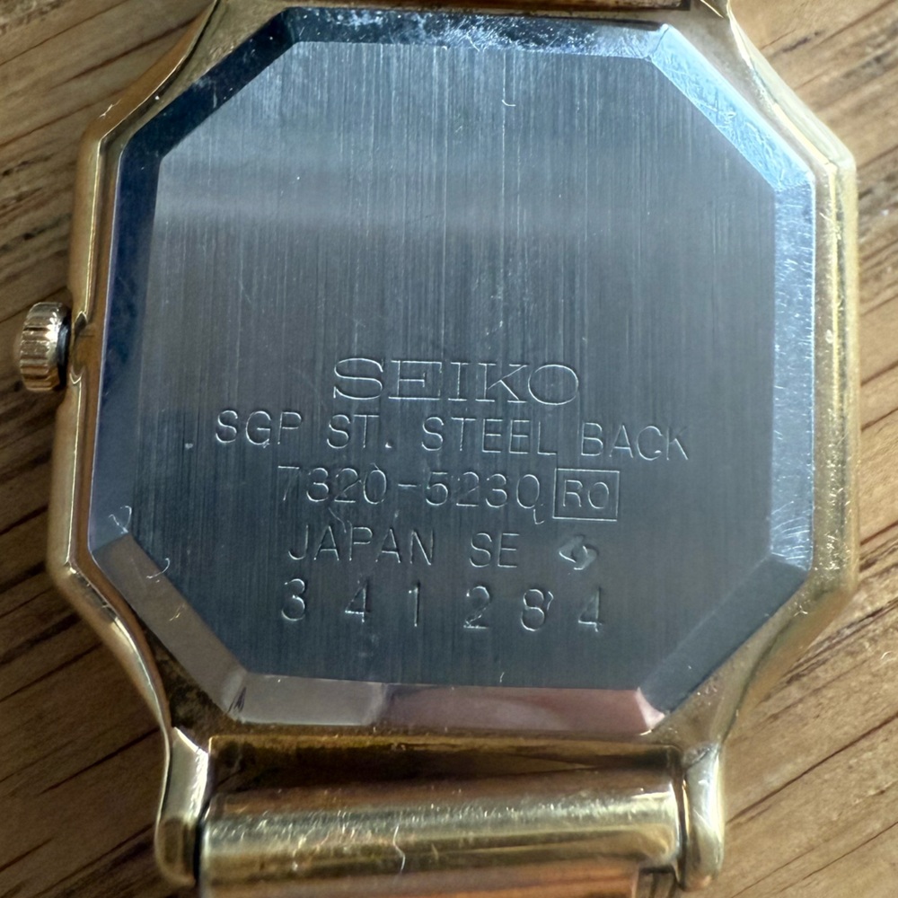 Seiko Gold-Toned Quartz Watch Vintage - Picture 6 of 8
